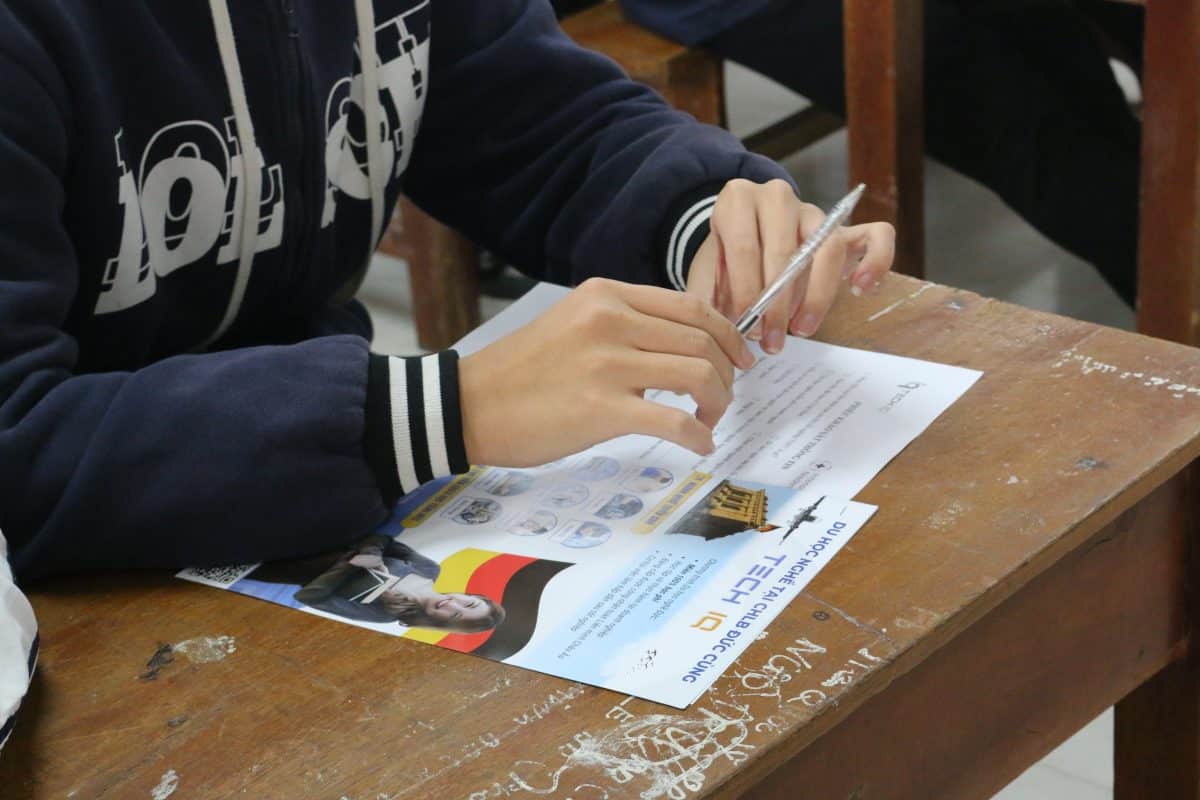 Tech IQ cung cấp khóa học tiếng Đức chất lượng để chuẩn bị cho du học nghề.